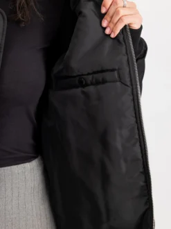 Alpha Industries Damen Bomberjacke in schwarz
