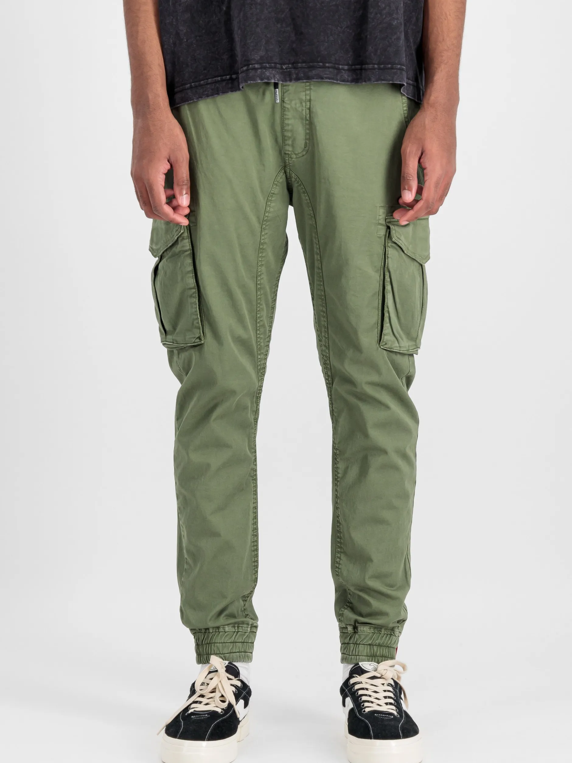 Alpha Industries Herren Hose in grau