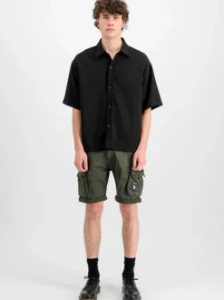 Alpha Industries Herren Shorts in oliv
