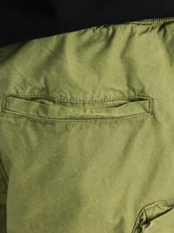 Alpha Industries Herren Shorts in oliv