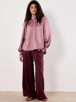 Apricot Damen Bluse in purple - Ausschnitt: Stehkragen