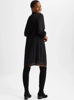 comma Damen Kleid in schwarz - Ärmel: langarm