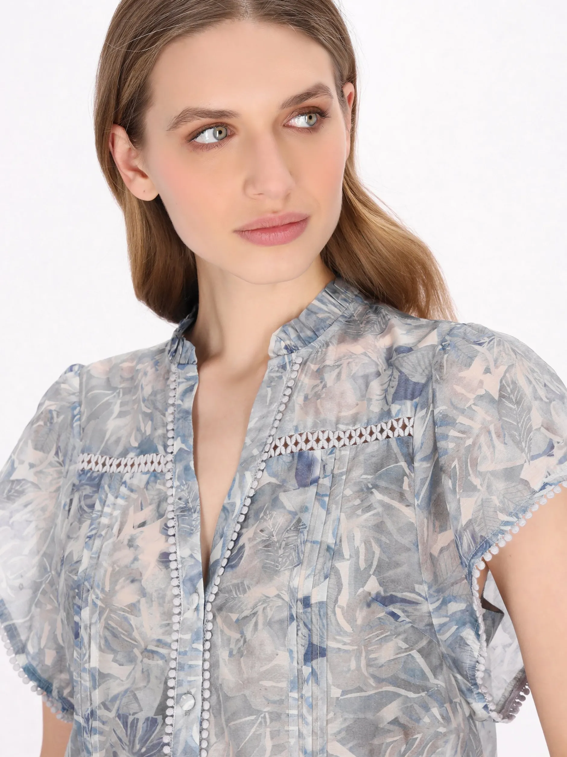 Dreimaster Damen Bluse in hellblau