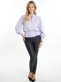 Faina Damen Bluse in lila - Ausschnitt: Envelope