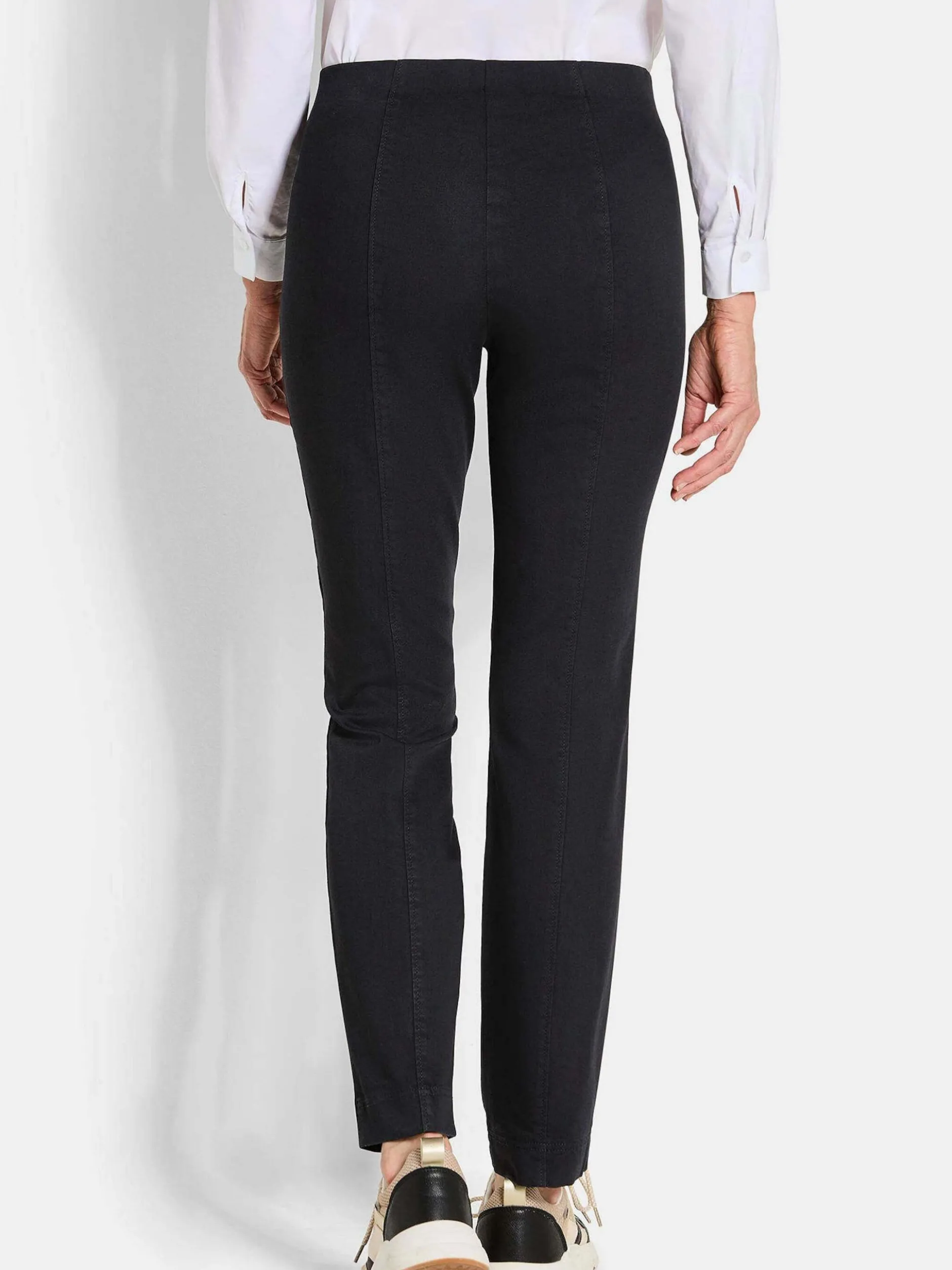 Goldner Damen Hosen - Kurzgröße in schwarz