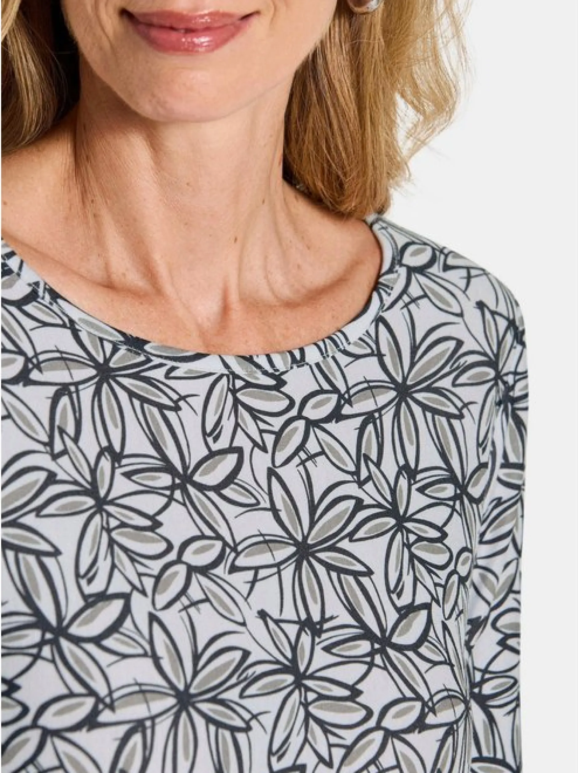 Goldner Damen T-Shirts - Kurzgröße in weiß