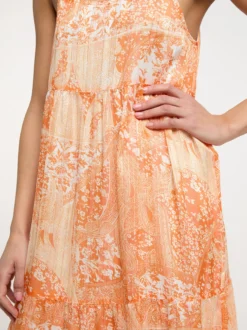 IZIA Damen Maxikleid in orange - Ausschnitt: Karree