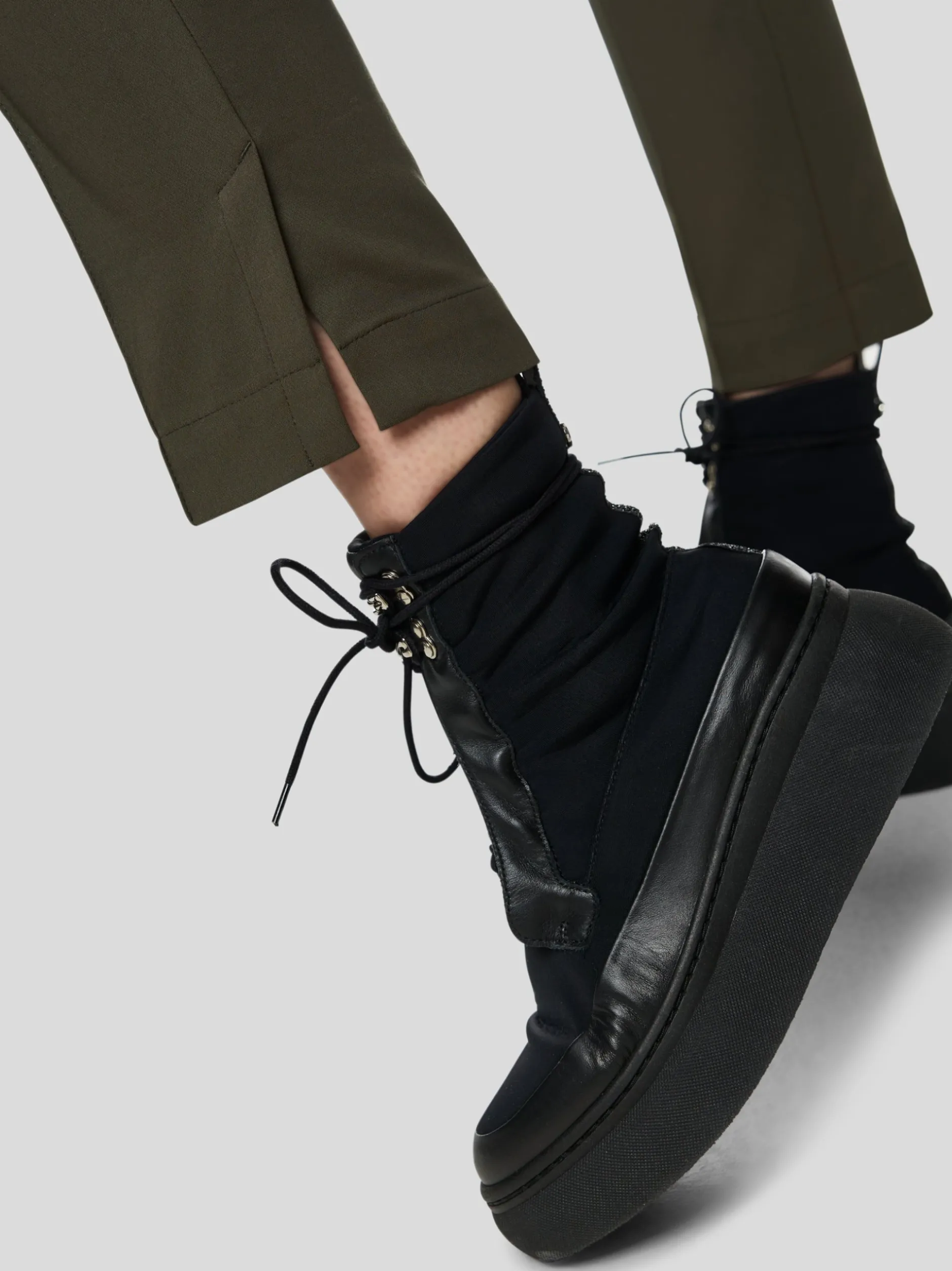 Marc Cain Damen Hose - SYDNEY in khaki