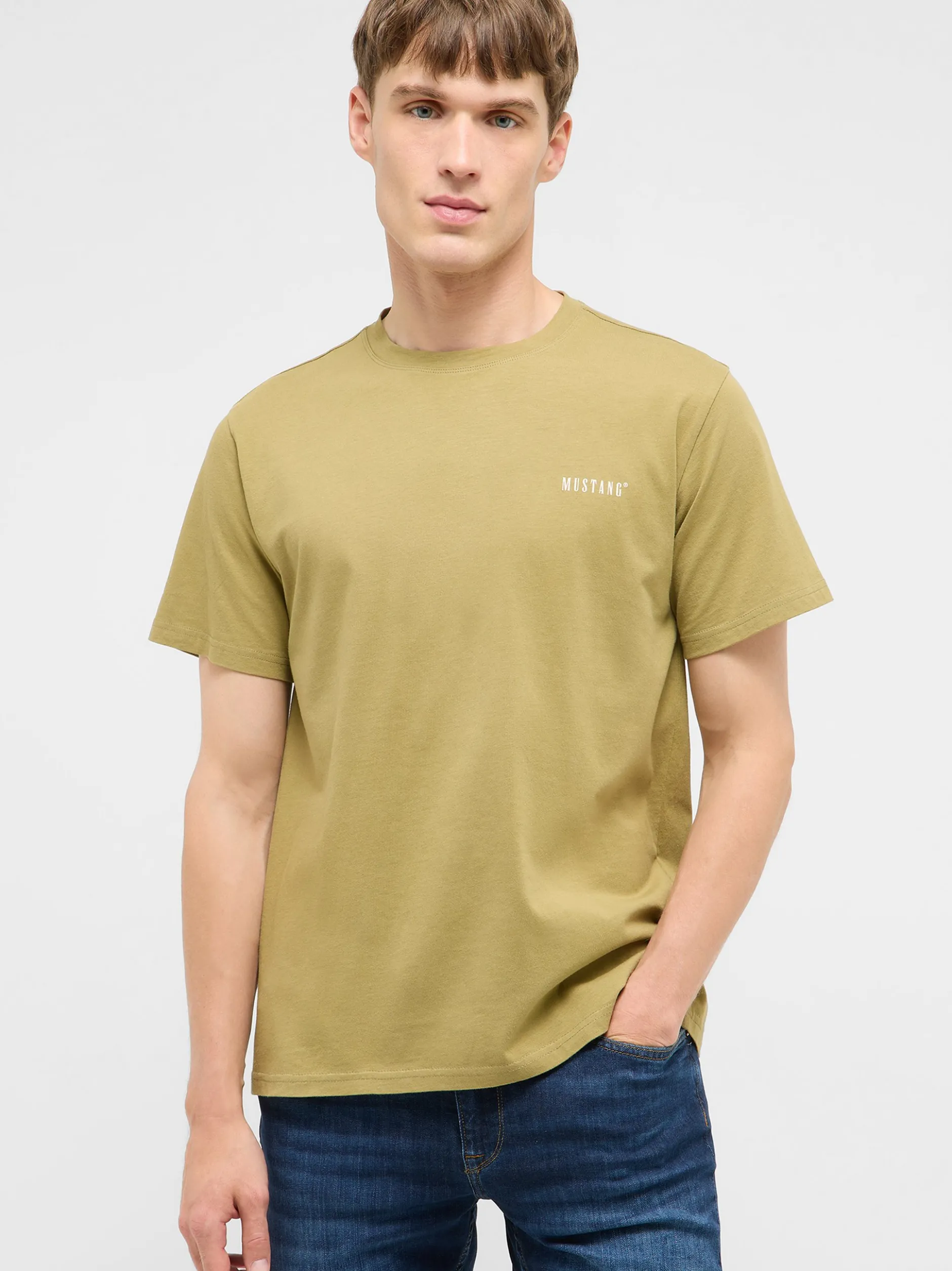 Mustang Herren T-Shirt in grün - Ausschnitt: Rundhals