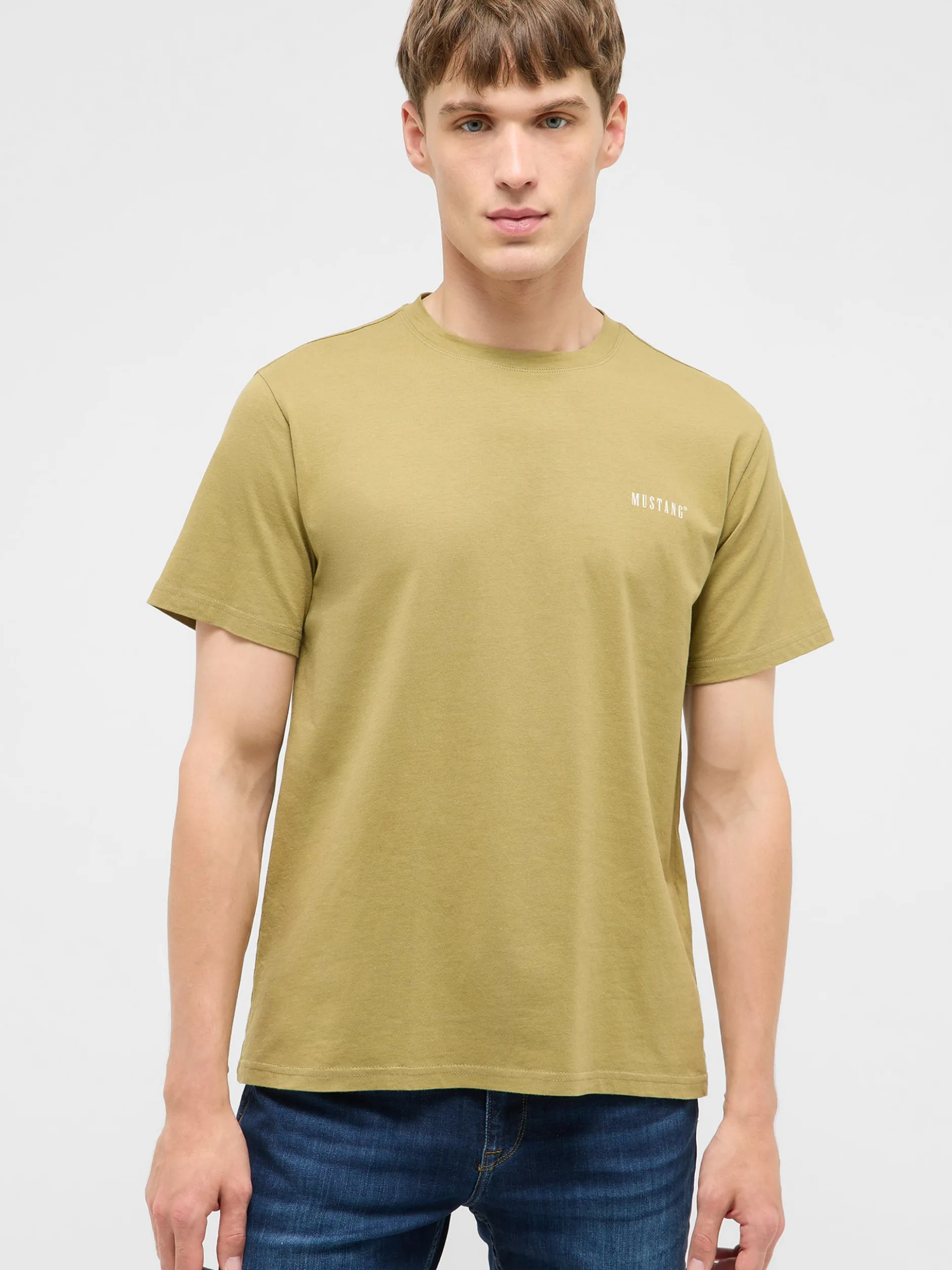 Mustang Herren T-Shirt in grün - Ausschnitt: Rundhals