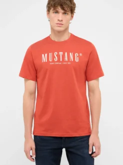 Mustang Herren T-Shirt in rot - Ausschnitt: Rundhals