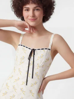 MyMo Damen Kleid in weiß - Länge: mittel