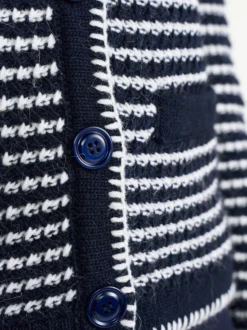 Rich & Royal Damen Strickjacke mit Woll- und Alpaka-Anteil in marine weiß