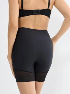 Triumph Damen Radlerhose - Comfort Contour Mid-Thigh Panty in schwarz