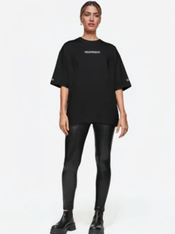 Trueprodigy Damen Oversize-Shirt - Kai F in schwarz