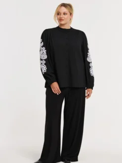 YOEK Damen Bluse in schwarz