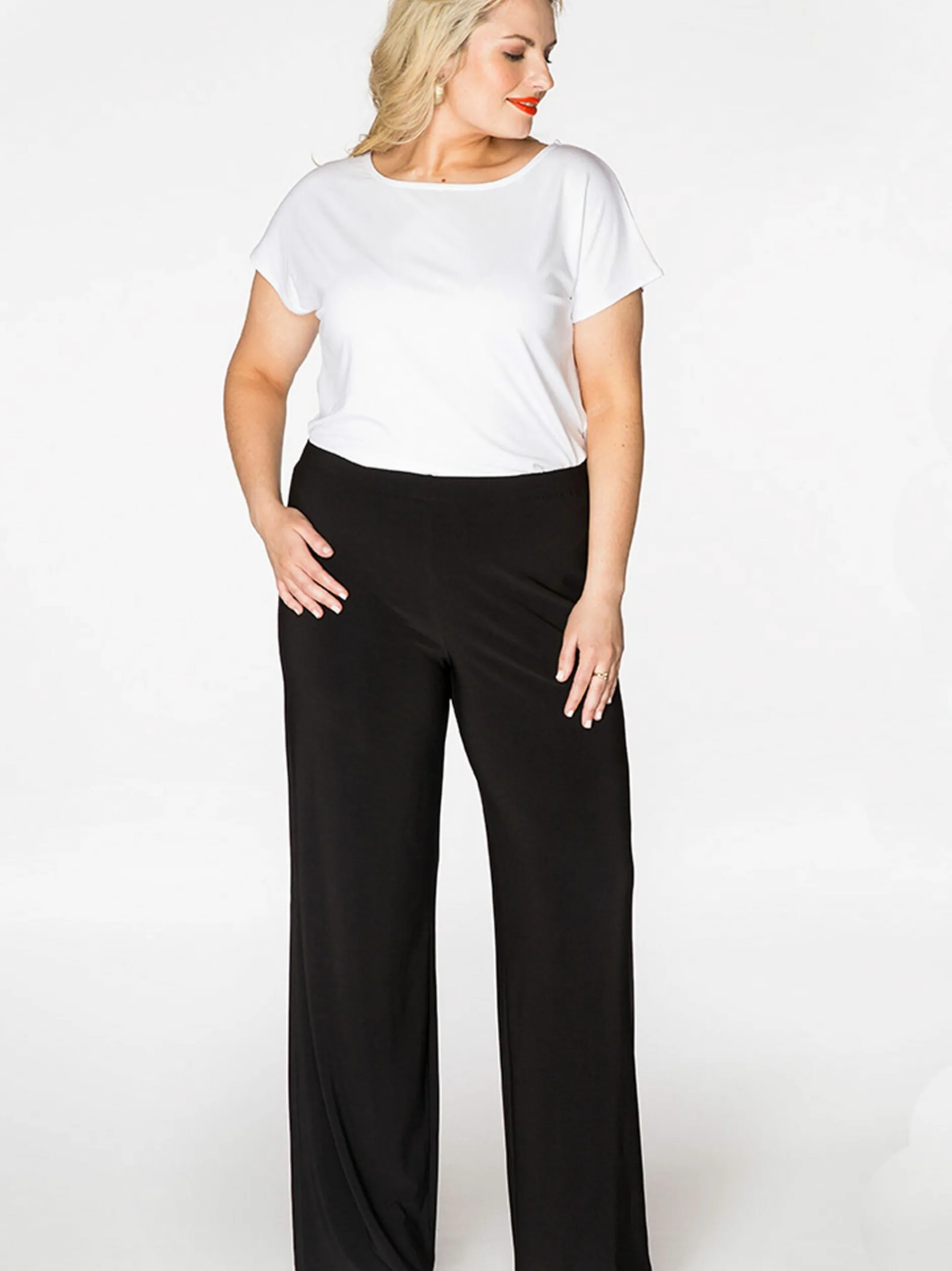 YOEK Damen Hose in schwarz
